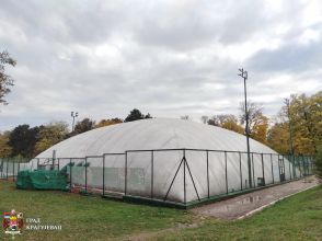 Тениски терени у Великом парку покривени балон халом