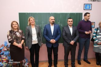 Донацијом Драгице Николић опремљен школски кабинет информатике у Страгарима
