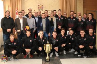 Ватерполо клуб Раднички на добром путу