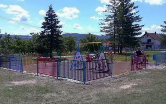 Нова дечија игралишта у Ђуриселу, Корићанима и Дуленима