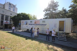 Почели прегледи у покретном мамографу