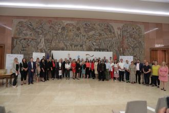 Запошљавање високо образованих Рома и Ромкиња у локалним самоуправама