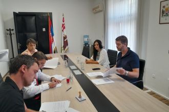 Колективним уговором до бољих услова рада за запослене у органима и службама Града