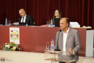 Скупштина подржала иницијативу о подизању споменика рок групи „Смак“