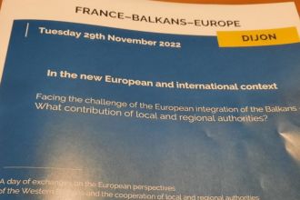 Чланица већа Сања Туцаковић у Дижону на скупу посвећеном европским интеграцијама