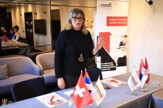 Надзор свих јавних предузећа од наредне године путем софтвера